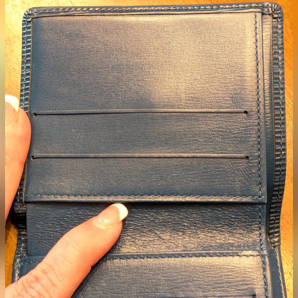 Louis Vuitton Blue Epi Leather Trifold Wallet(Price Is Firm)
